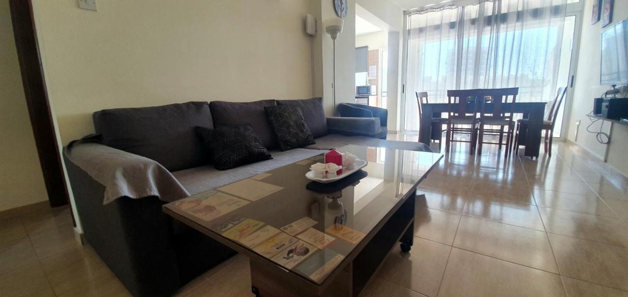 Vasilas Holiday Apartment #1 Larnaca Esterno foto