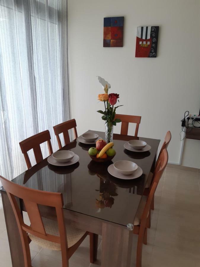 Vasilas Holiday Apartment #1 Larnaca Esterno foto