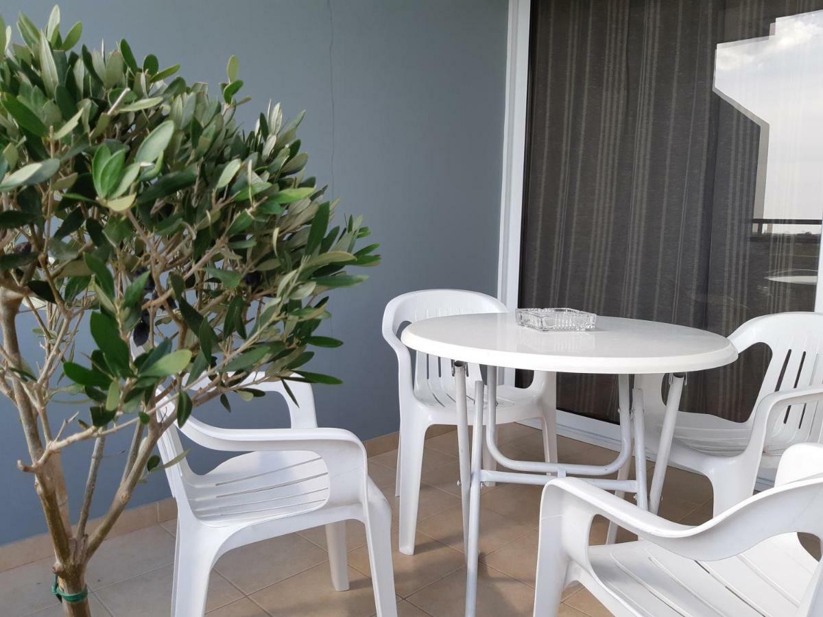Vasilas Holiday Apartment #1 Larnaca Esterno foto